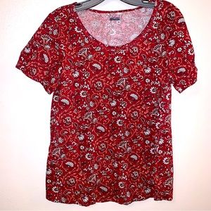 Basic Editions Lot of 4 Small and 1 Medium Cotton Shirt